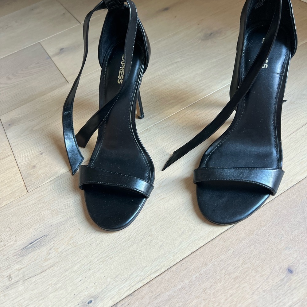 Express Elegant Black Heels